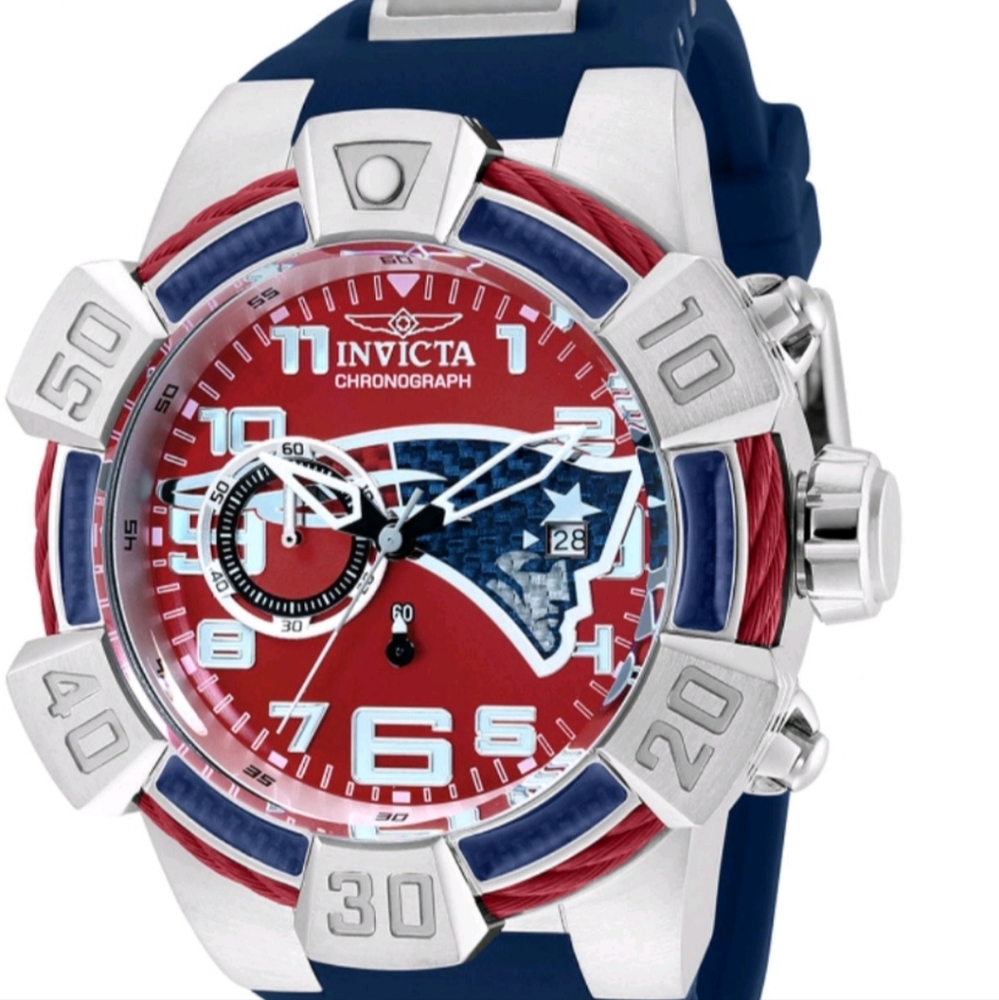 THE OFFICIAL NFL INVICTA WATCH OF THE NEW ENGLAND PATRIOTS $215 OR  BEST OFFER
